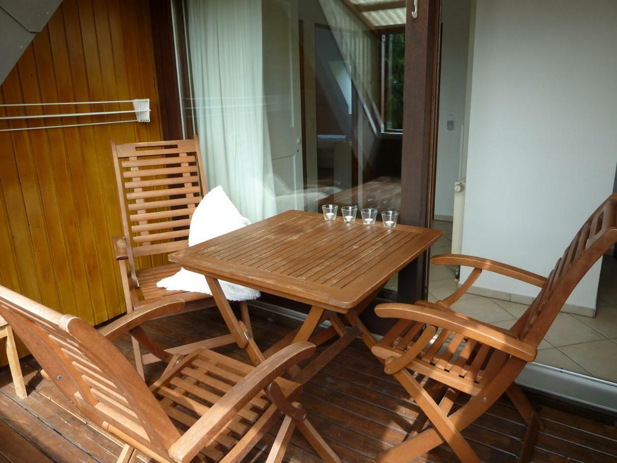 Helle 70 Qm Ferienwohnung Mit Herrlichem Blick 坦英根 外观 照片